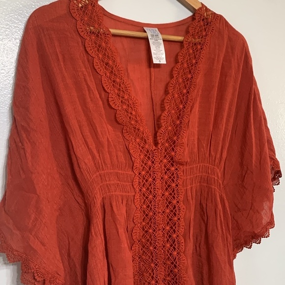 Time & True Rust Boho Crochet Fringe Gauze Pop Over Top One Size - Picture 4 of 6